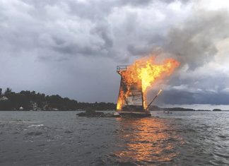 Letter: Be Proactive with Big Tub Light