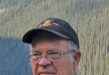 Long-time Tobermory Hyperbaric Facility Board Member Pete Dean Retires