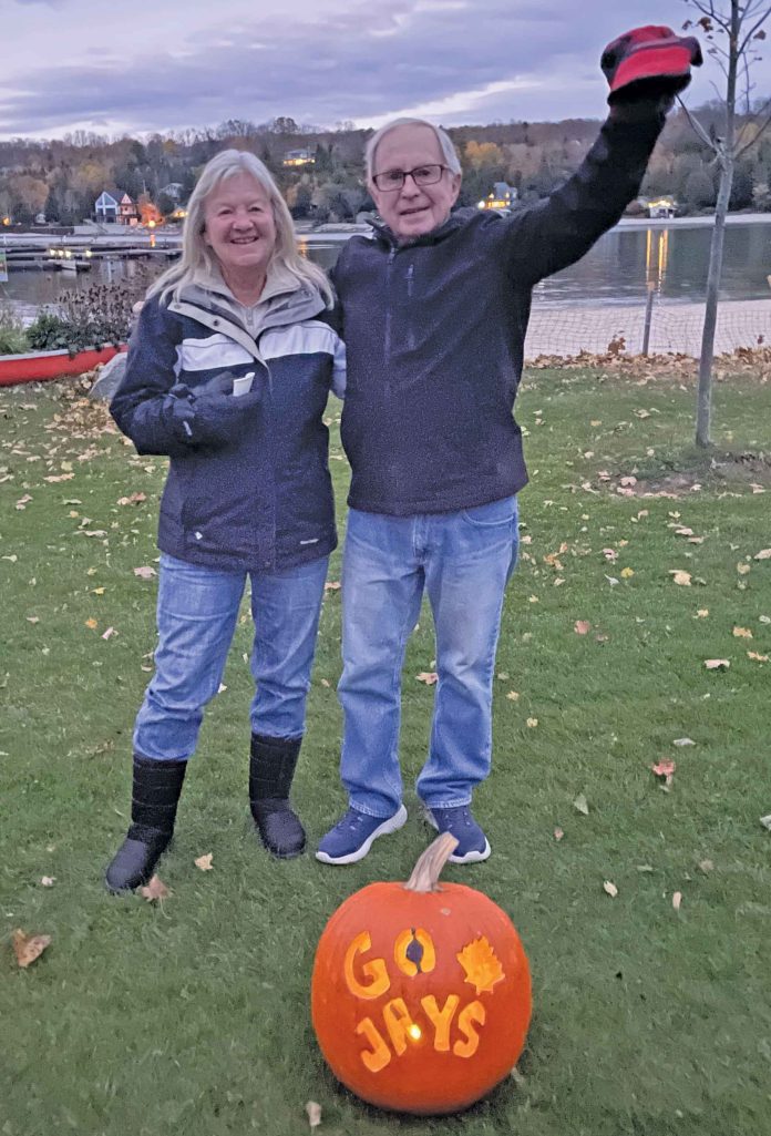 Pumpkin-Parade-#18-25-JR-go-jays