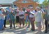 Ladies of Note Surprise Farmers’ Market Crowd with Pop-Up Performance