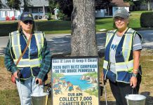 Rotary Club, Bruce Trail Club Team Up for Second ‘Butt Blitz’ Event at Lion’s Head Beach